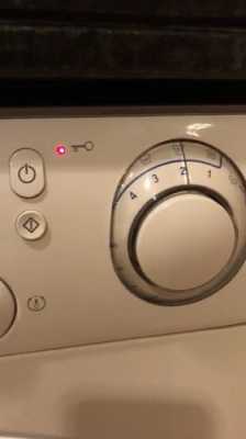 洗衣机怎么调节平衡（洗衣机怎么调节平衡器）