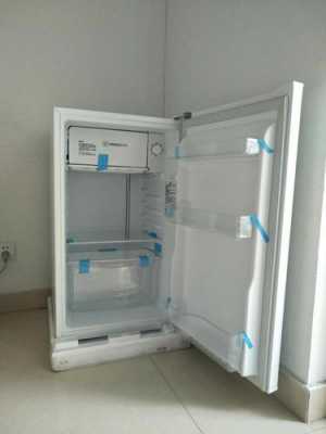 冰柜只冷一边怎么办（冰柜为什么只有一半冷）